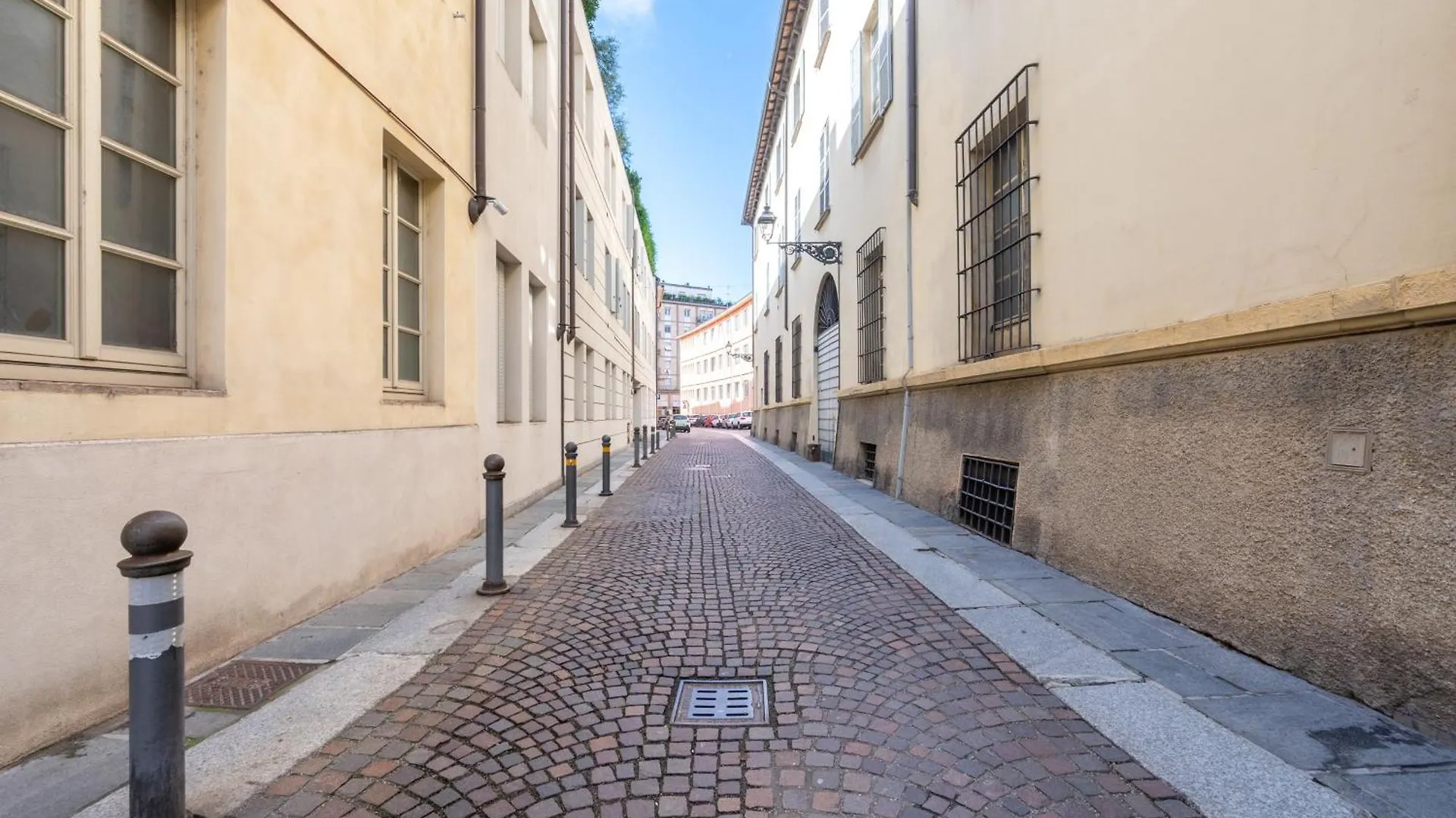 Chic Elegance At Borgo Tommasini Apartment Parma